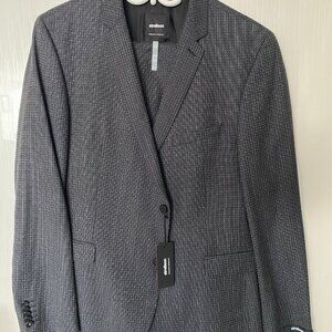 A beautiful Strellson Suit - Brand New Never Worn or Altered - Size 54(EU)